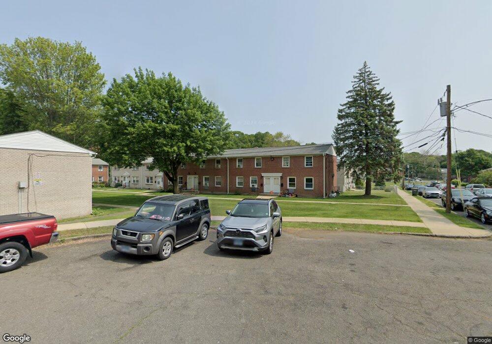 90 Stone Ridge Rd unit A, Bridgeport, CT 06606 - photo 1