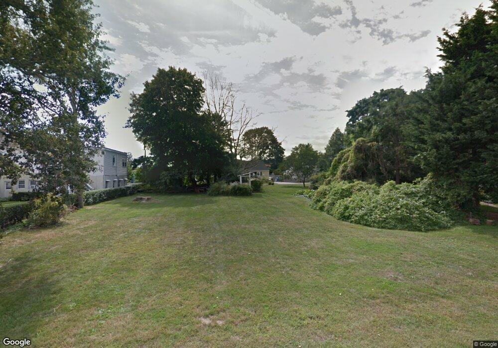 1 Fagan Ct, Middletown, RI 02842 - photo 1