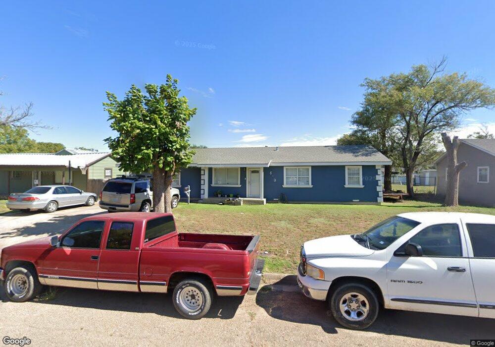 610 Spruce Ave, Dumas, TX 79029 - photo 1