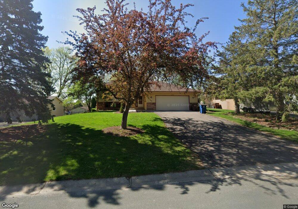 5305 Clayton Dr, Maple Plain, MN 55359 - photo 1