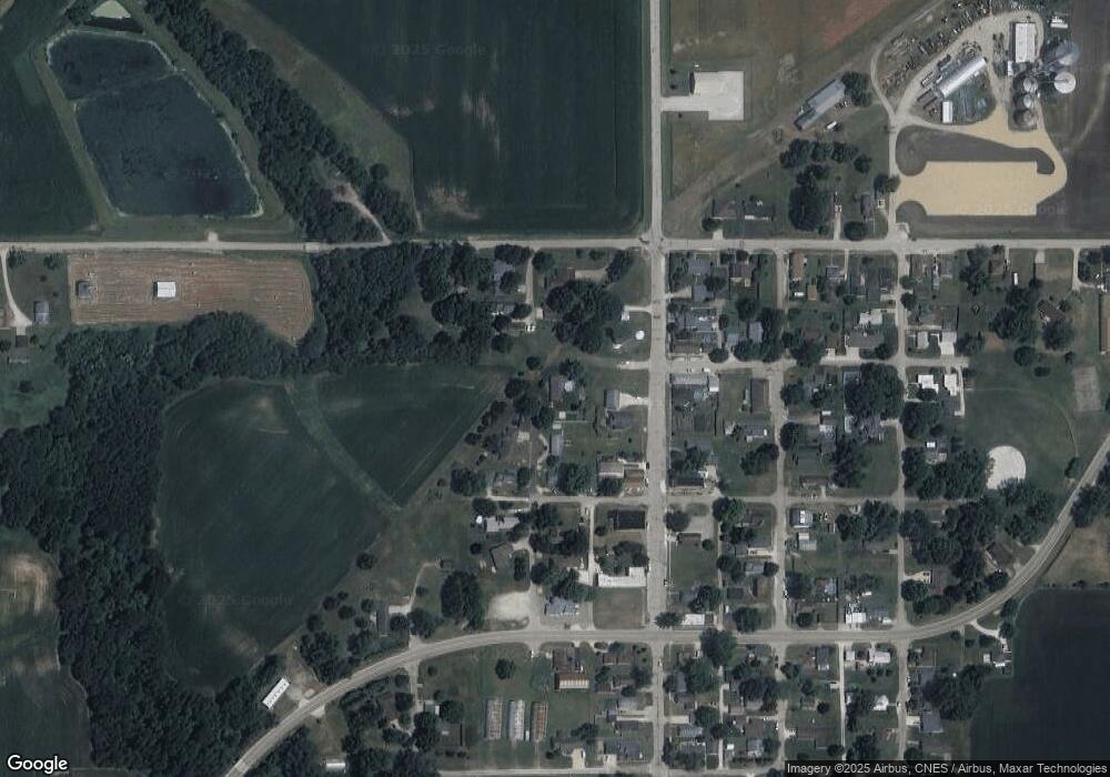 202 Maple St, Cedar Point, IL 61316 - photo 1