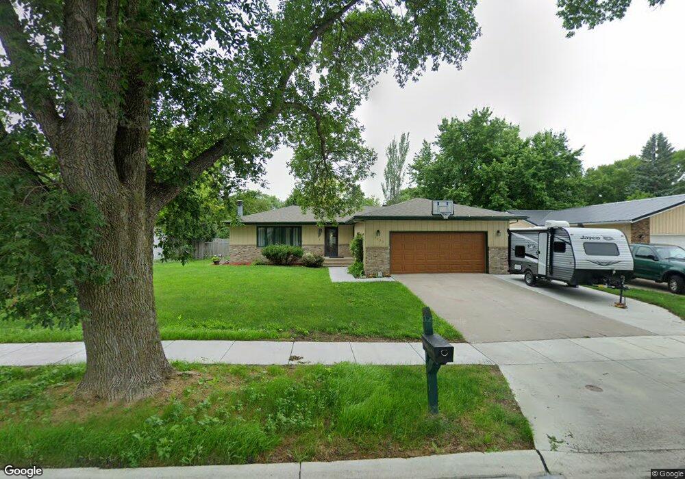 3220 1st St N, Fargo, ND 58102 - photo 1