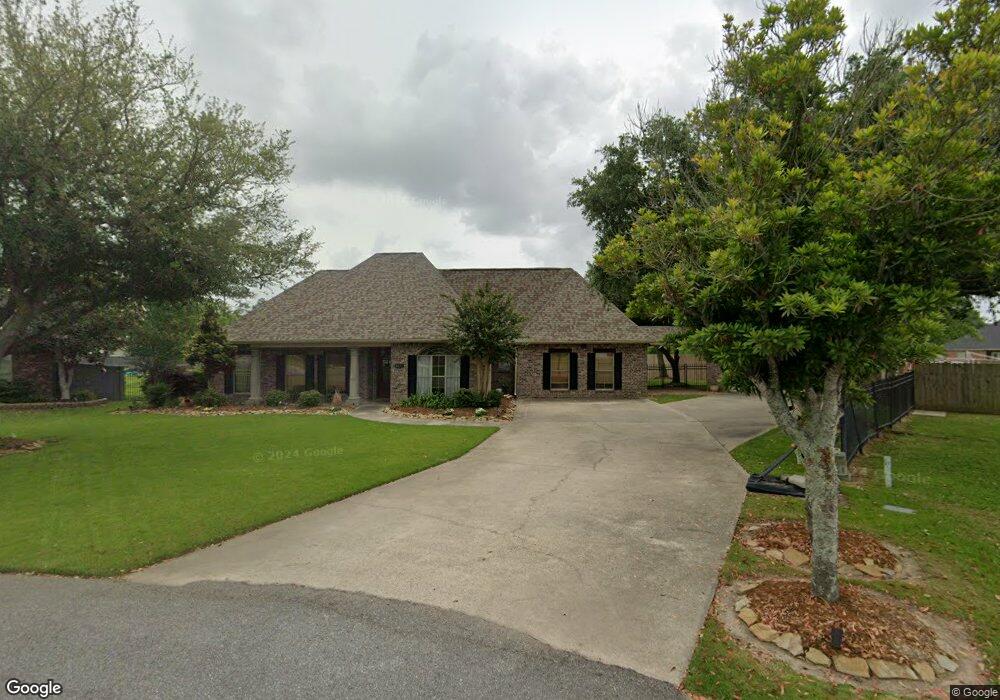 5833 E Stephie Ln, Lake Charles, LA 70605 - photo 1