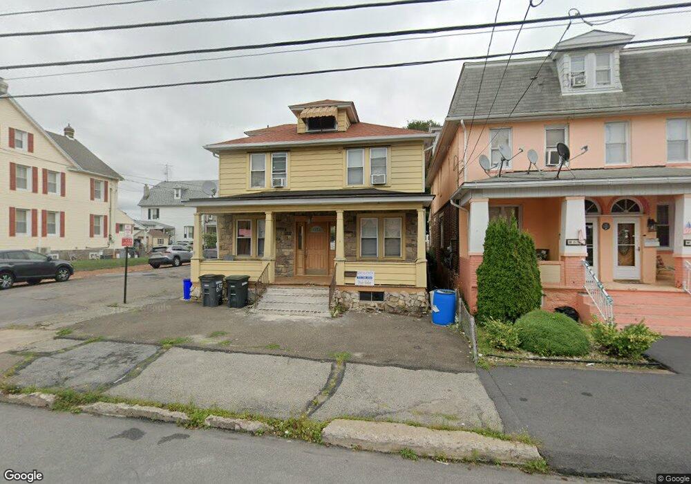 697 N Laurel St, Hazleton, PA 18201 - photo 1