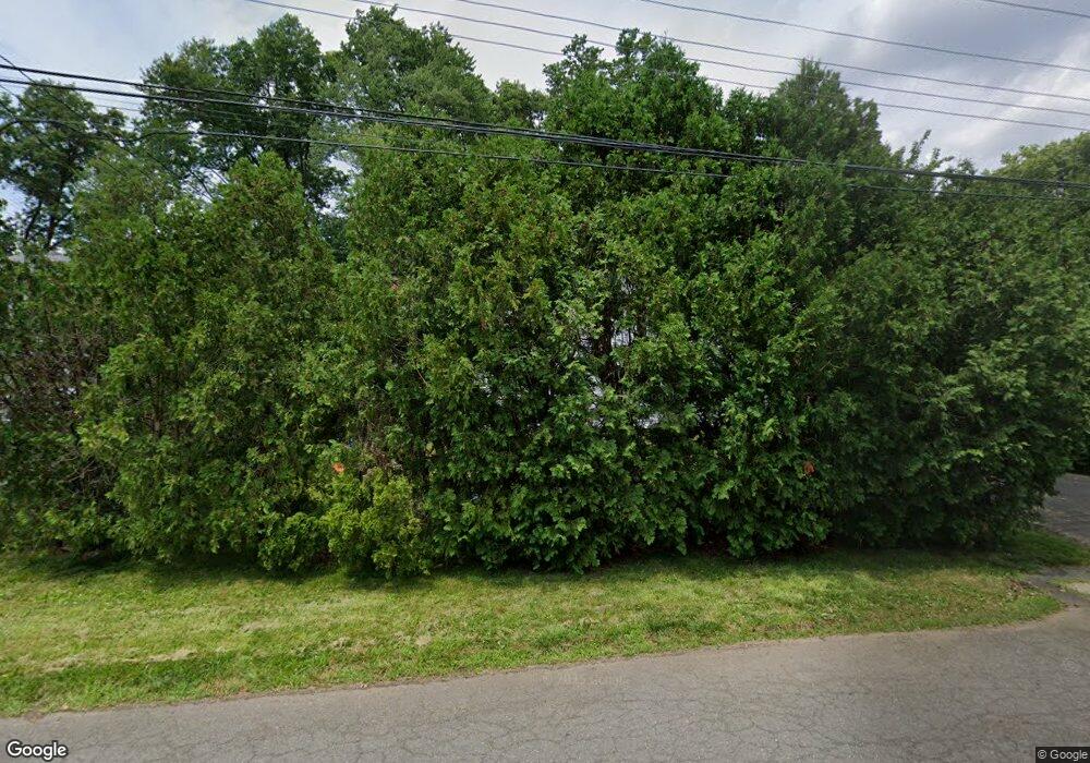 28 Lyman Rd, West Hartford, CT 06117 - photo 1