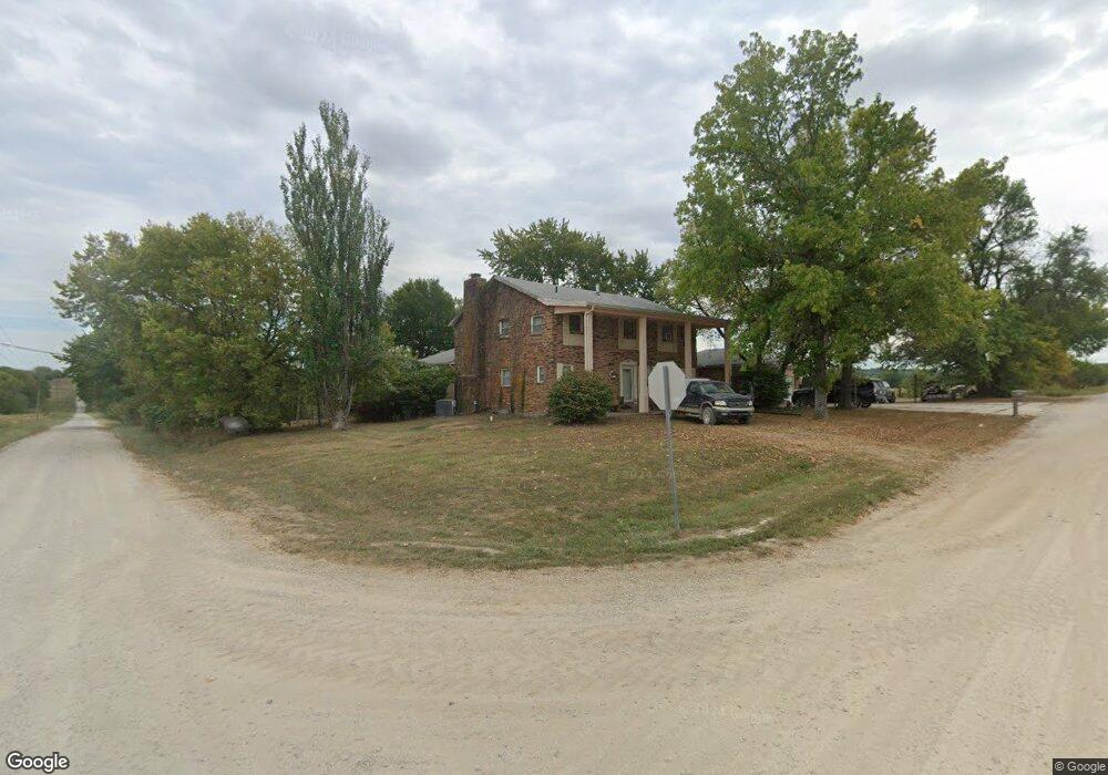 35915 Crescent Hill Rd, Osawatomie, KS 66064 - photo 1