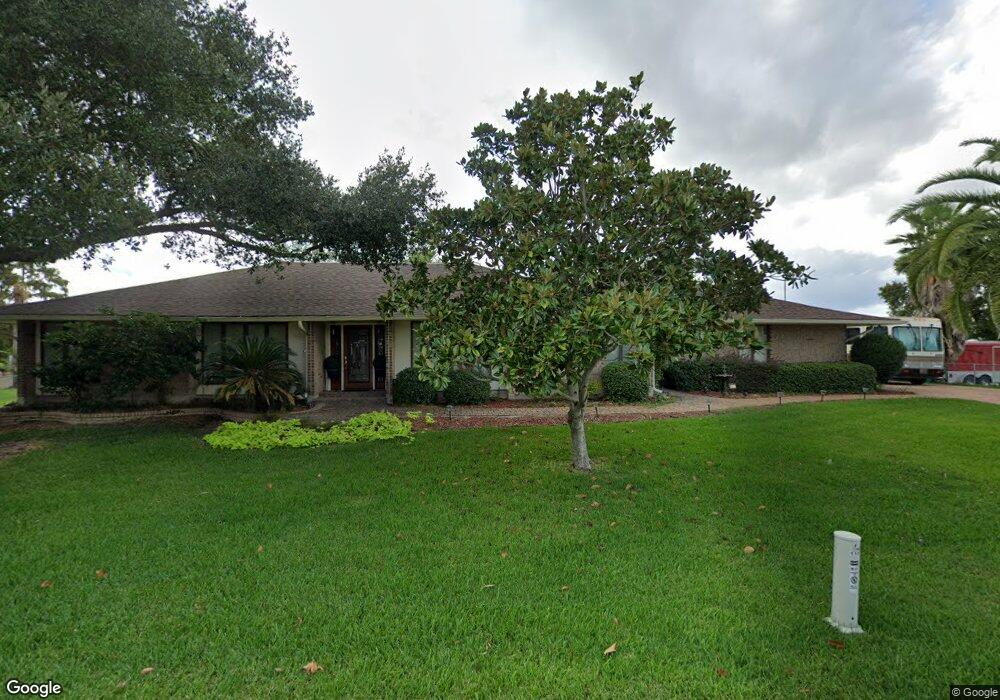 110 Chubasco Ln, Slidell, LA 70458 - photo 1