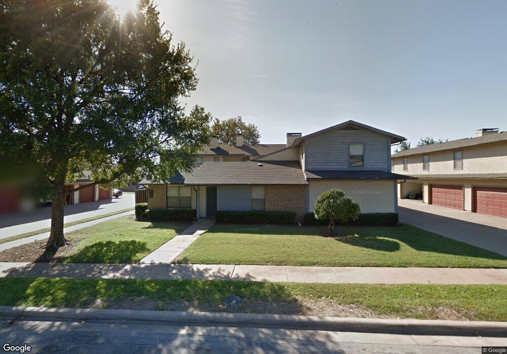 613 Timberline Dr, Hurst, TX 76053 - photo 1