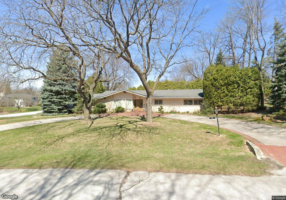 12600 Green Meadow Place, Elm Grove, WI 53122 - photo 1