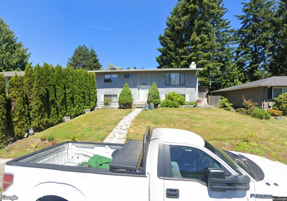 8218 NE 142nd St, Bothell, WA 98011 - photo 1