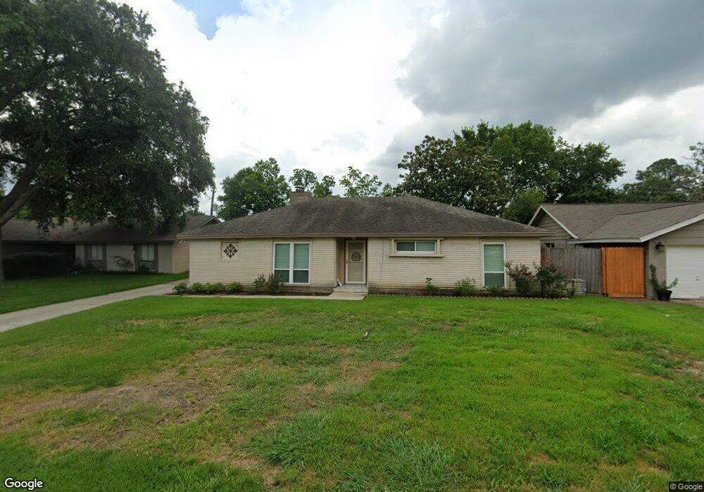 4111 Ravine Dr, Friendswood, TX 77546 - photo 1