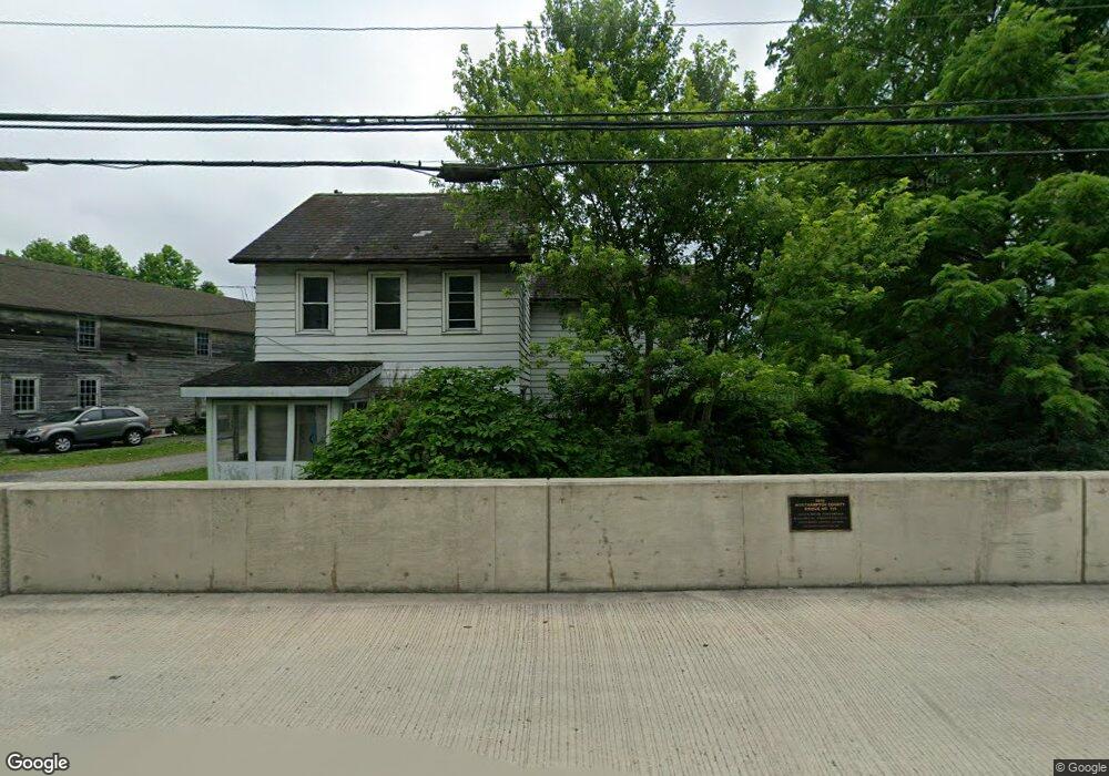 146 Mill St, Bath, PA 18014 - photo 1