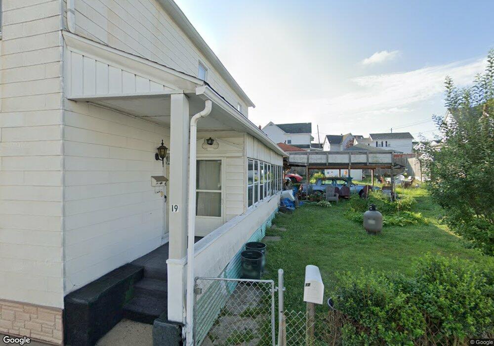 19 Logan St, Wilkes Barre, PA 18702 - photo 1