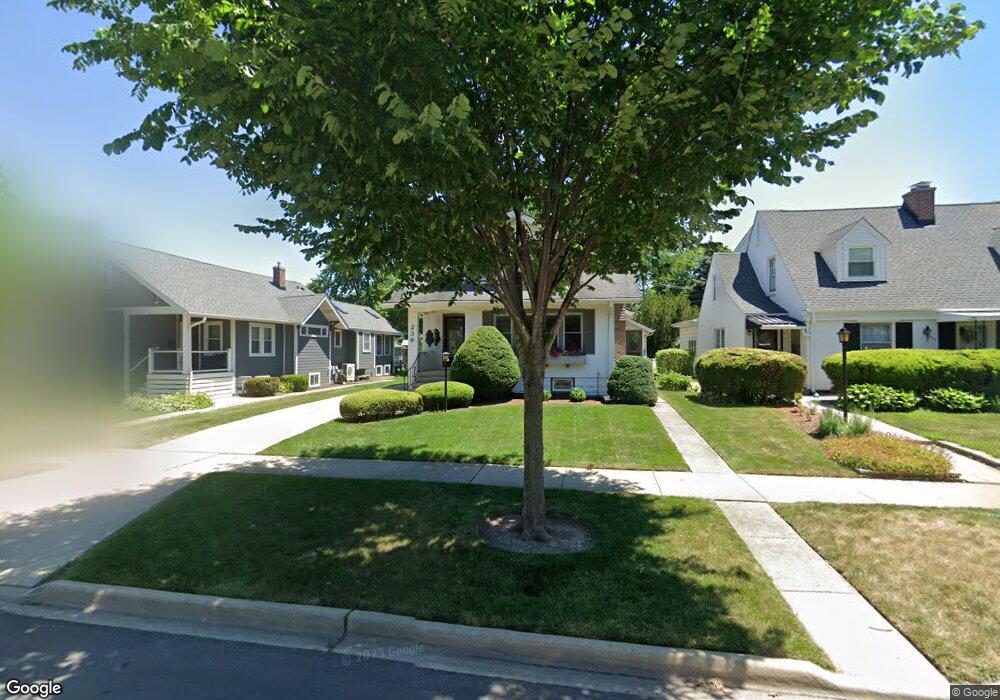 239 N Michigan Ave, Elmhurst, IL 60126 - photo 1