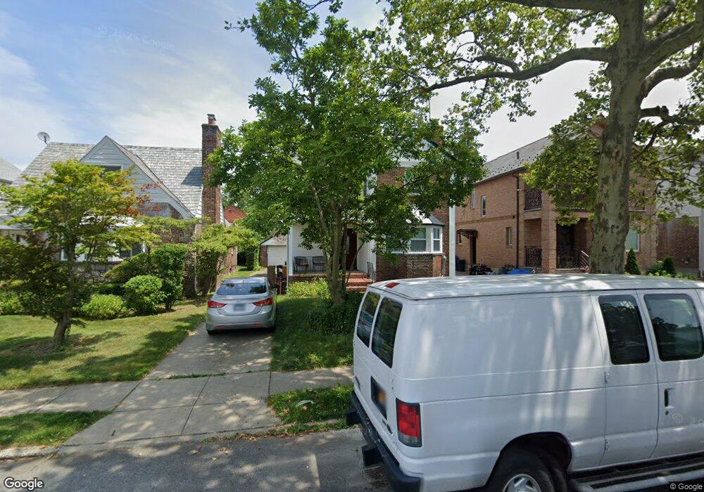 8115 189th St, Hollis, NY 11423 - photo 1