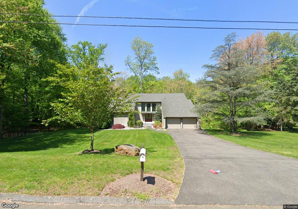 7 Brandy Ln, Trumbull, CT 06611 - photo 1