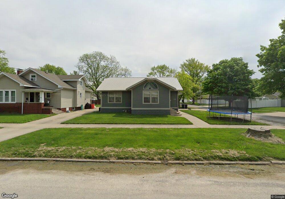 1120 S 17th St, Mattoon, IL 61938 - photo 1