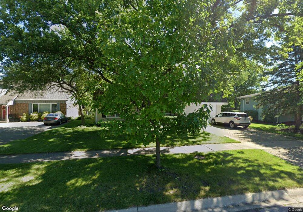 1220 Sandpiper Ln, Naperville, IL 60540 - photo 1