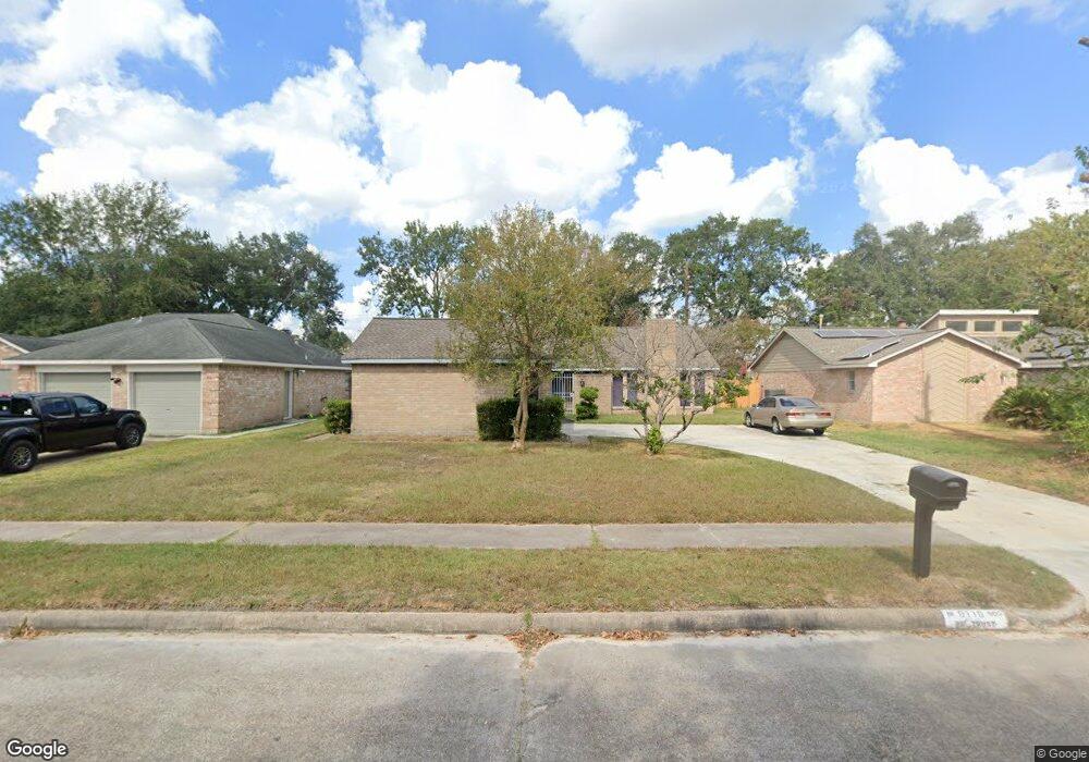 6110 Elkwood Forest Dr, Houston, TX 77088 - photo 1