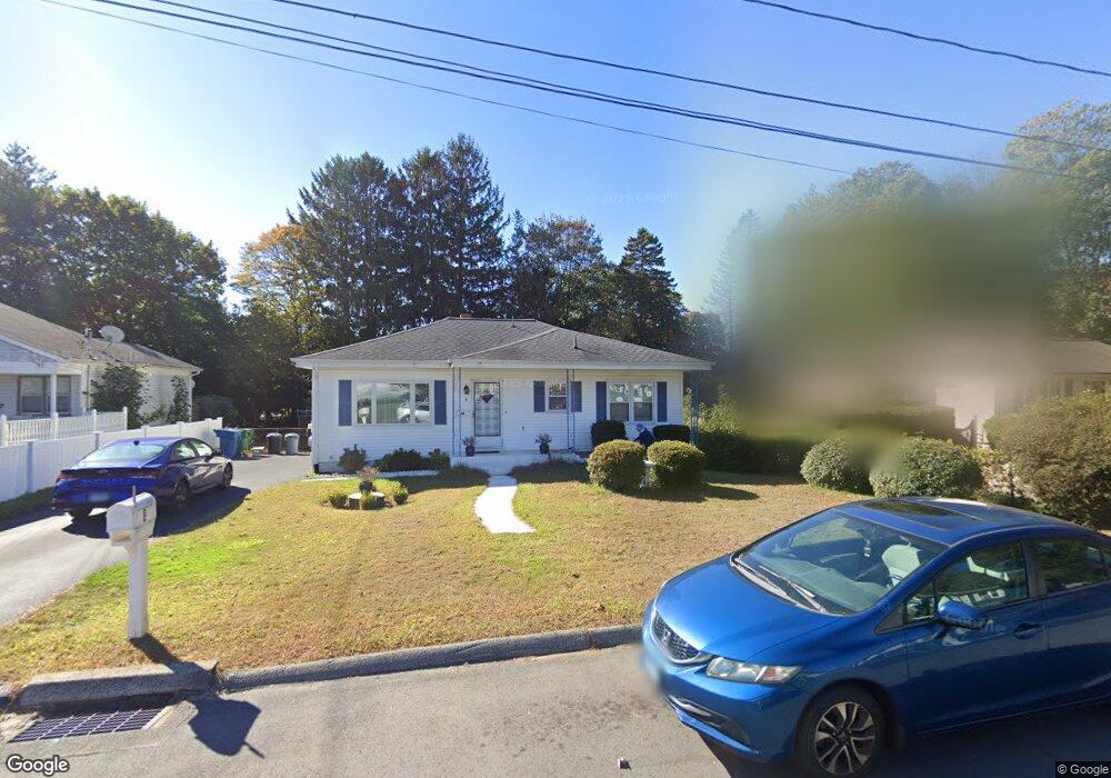 8 Vivian Ct, Waterford, CT 06385 - photo 1