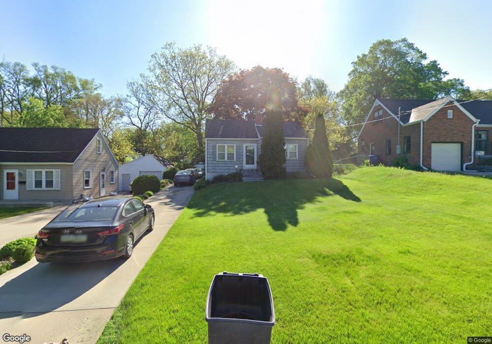 1069 59th St, Des Moines, IA 50311 - photo 1