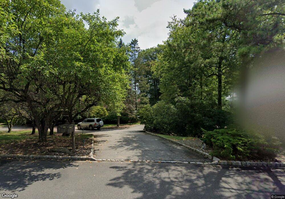 172 Deer Run, Watchung, NJ 07069 - photo 1