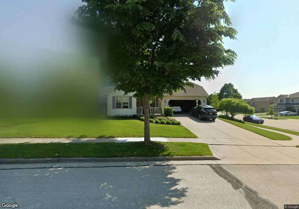 2122 Hudson Way, Waukesha, WI 53186 - photo 1