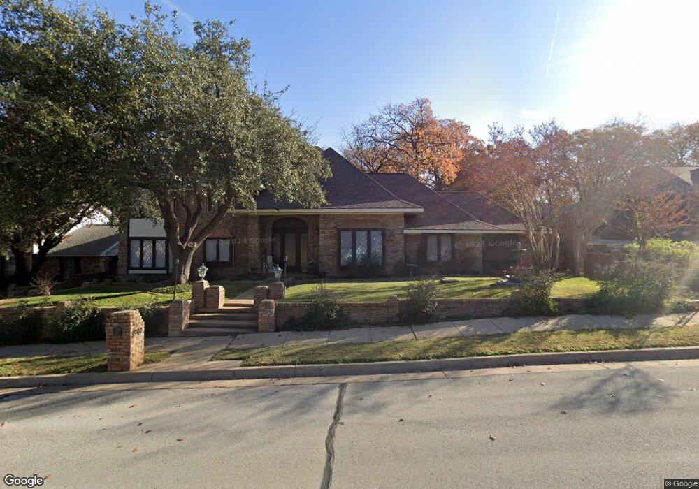 3900 Ashbury Ln, Bedford, TX 76021 - photo 1
