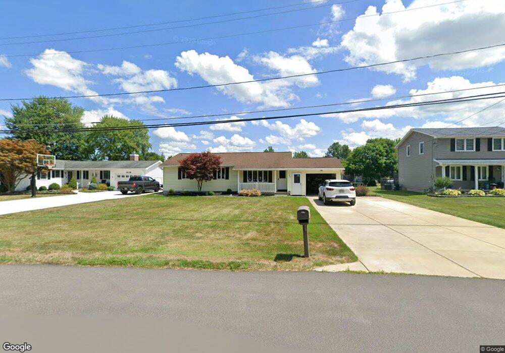 7197 Nickett Dr, North Tonawanda, NY 14120 - photo 1