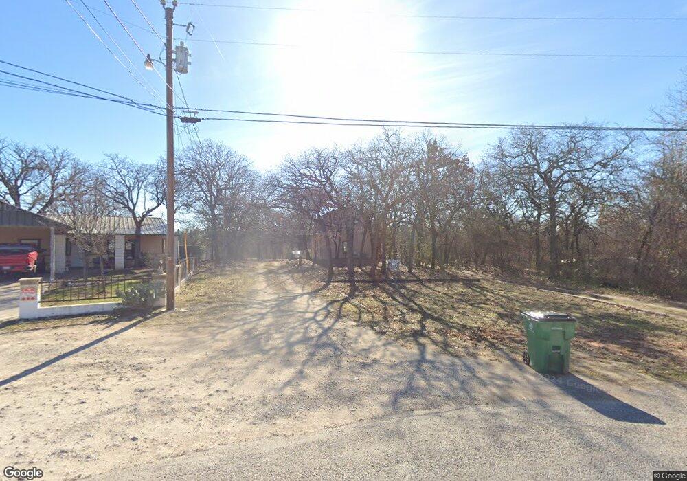 4615 Tulip Dr, Granbury, TX 76049 - photo 1