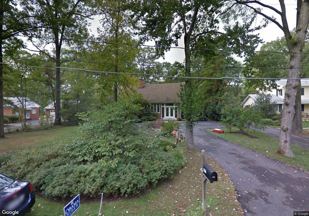 1120 Custis St, Alexandria, VA 22308 - photo 1