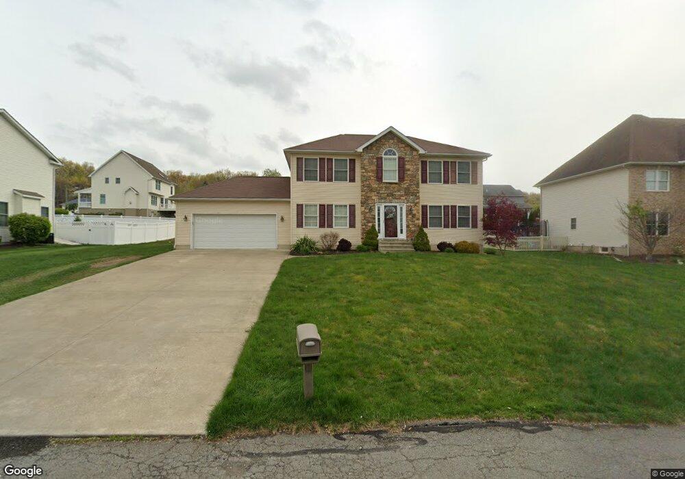 430 Deer Run Dr unit L107, Archbald, PA 18403 - photo 1