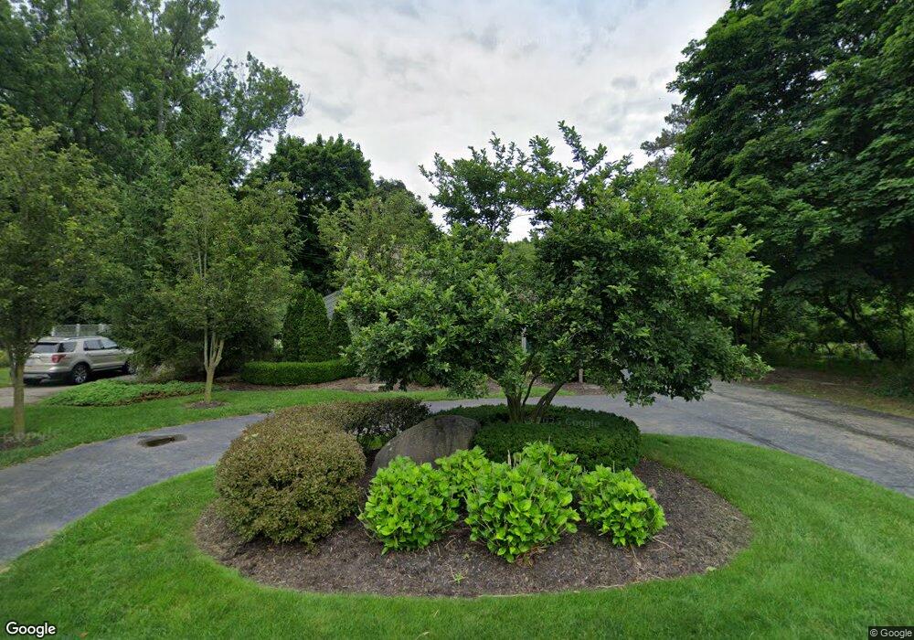 3291 Oakleaf Dr, West Bloomfield, MI 48324 - photo 1