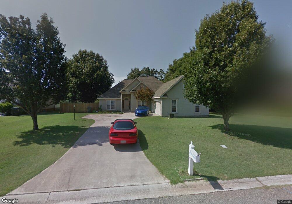 162 Holly Pointe, Warner Robins, GA 31088 - photo 1