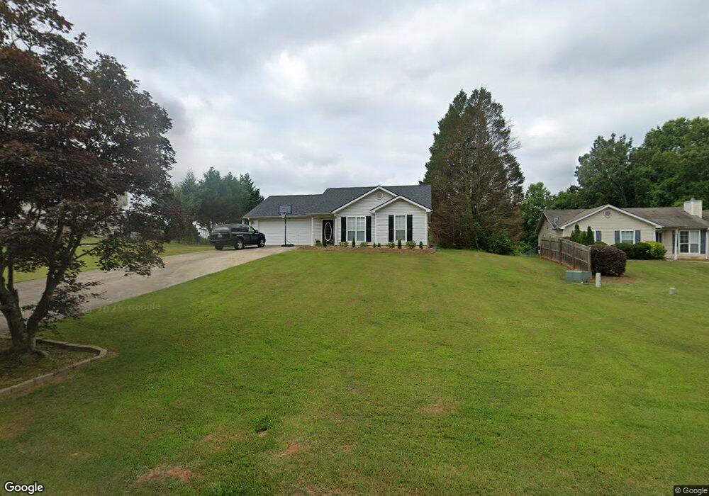 5135 Scenic View Rd, Flowery Branch, GA 30542 - photo 1