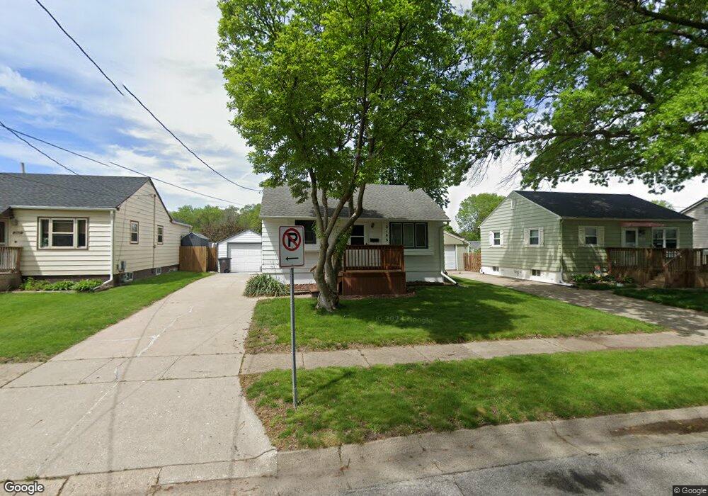 2106 60th St, Des Moines, IA 50322 - photo 1