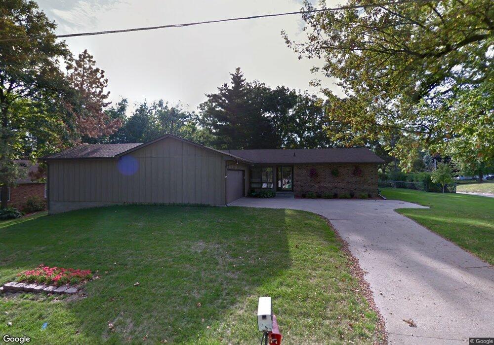 100 Memory Ln, Newton, IA 50208 - photo 1