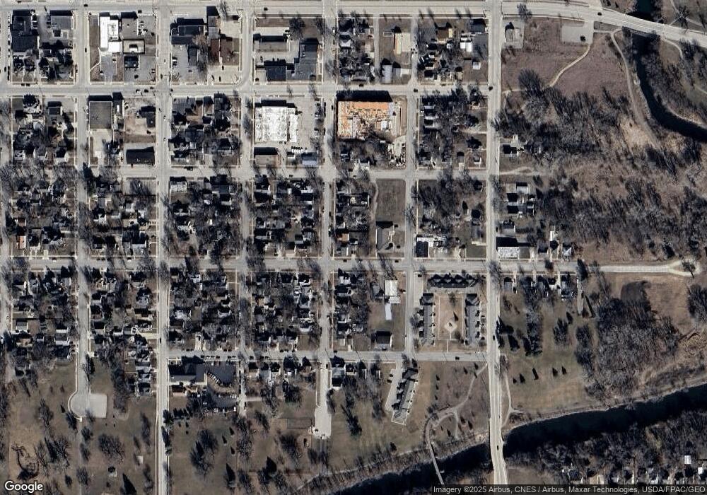 311 2nd St SE, Austin, MN 55912 - photo 1