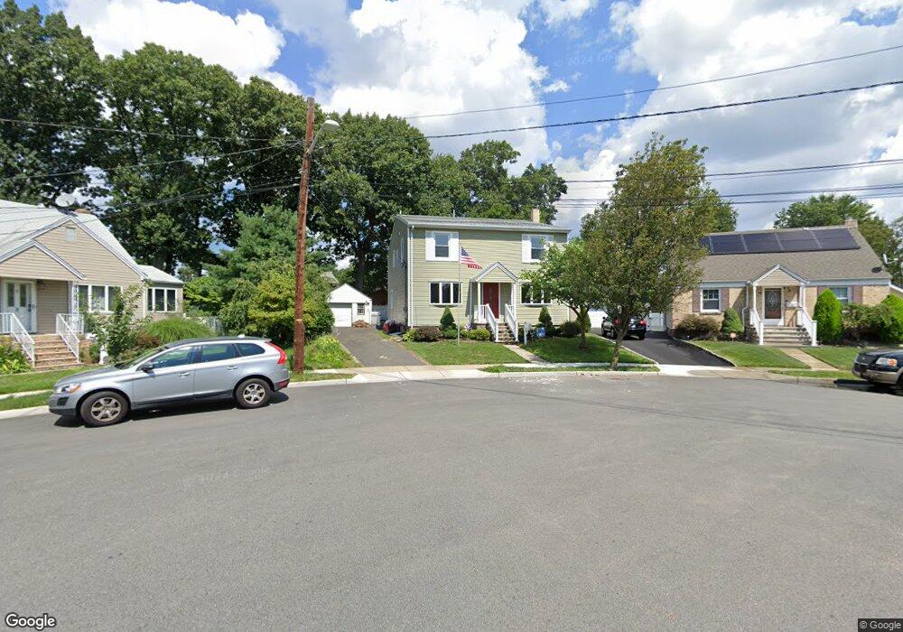 6 Swan Ct, East Rutherford, NJ 07073 - photo 1