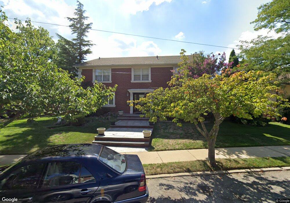 3738 Regatta Place, Little Neck, NY 11363 - photo 1