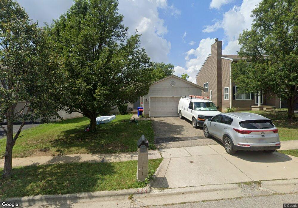 823 Crevis Ln, Columbus, OH 43228 - photo 1