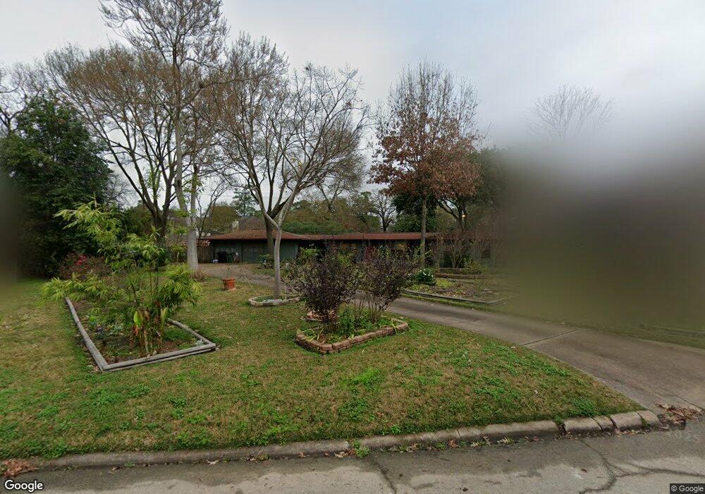 1046 Fisher St, Houston, TX 77018 - photo 1