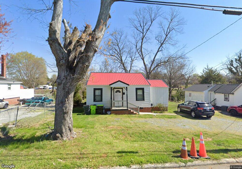 804 N Chatham Ave, Siler City, NC 27344 - photo 1