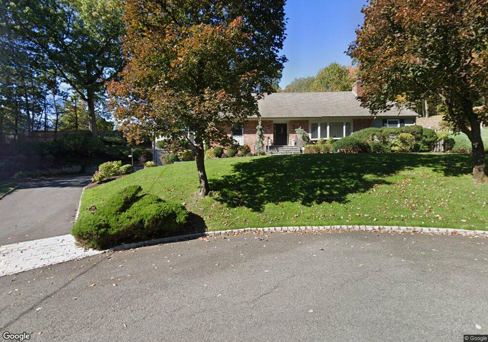 1611 Grouse Ln, Mountainside, NJ 07092 - photo 1