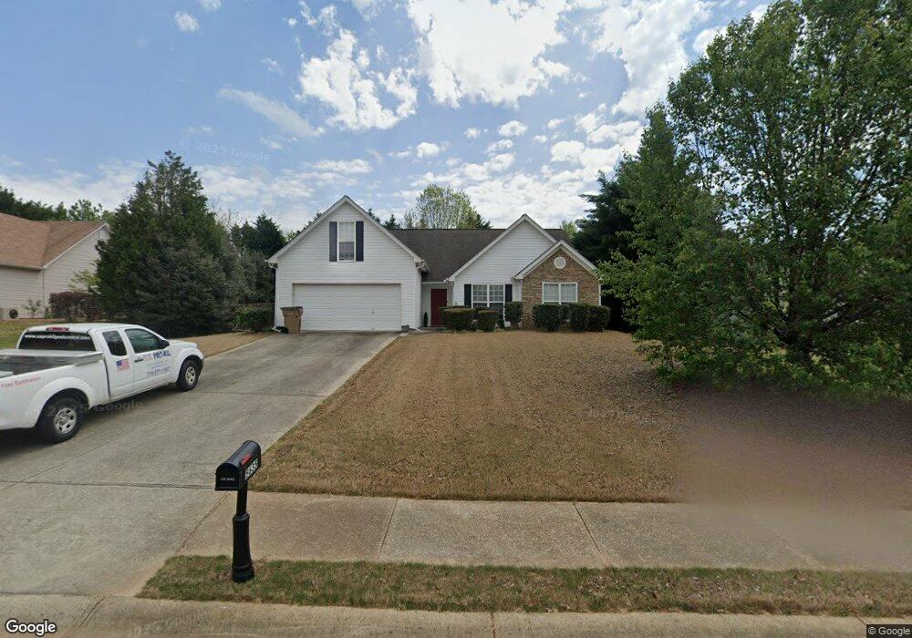 5635 Chinook Ct, Flowery Branch, GA 30542 - photo 1