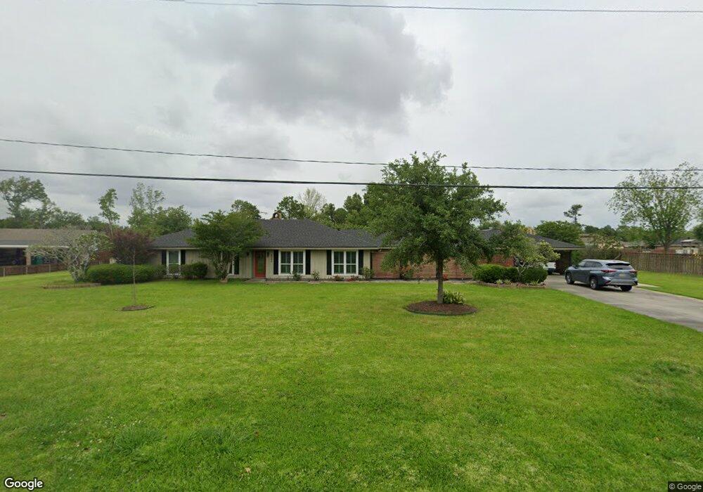1018 Lakelyn Dr, Lake Charles, LA 70605 - photo 1