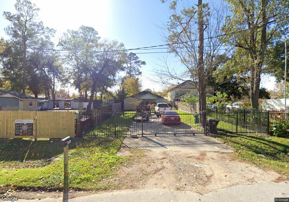5714 Gaston St, Houston, TX 77016 - photo 1