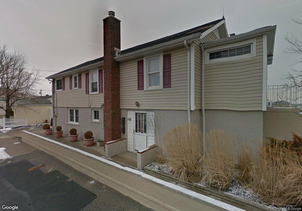 10 Sherborne Place unit 1, Island Park, NY 11558 - photo 1