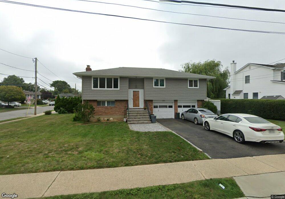 2070 Washington Ave, Seaford, NY 11783 - photo 1