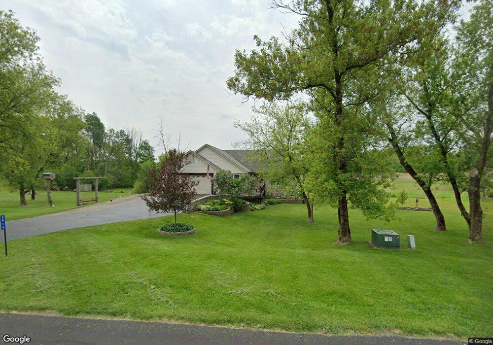 3915 Victoria Dr, West Bend, WI 53090 - photo 1